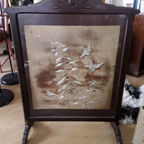 (12) (CK20012) Edwardian Wooden Fire Guard With Hand Stitched Silk Picture.70cm Wide,90cm High.125.00 euros.