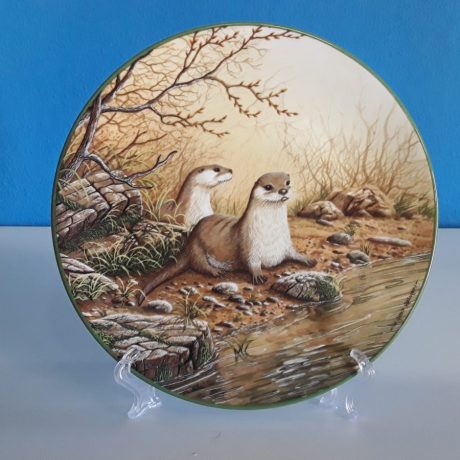 (55) (CK06055) (Otter Pair On The Riverbank). Rollisons Portraits Of Nature.Limited Edition Fine Porcelain Decorative Plate. 25.00 euros.