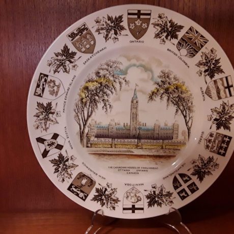 (69) (CK06069) Limited Edition Ceramic Plate By Wood And Sons.The Canadian Houses Of Parliament.25.00 euros.