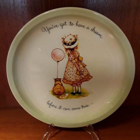 (71) (CK06071) Holly Hobbie Collectors Edition Ceramic Plate.Made In The USA.25.00 euros.