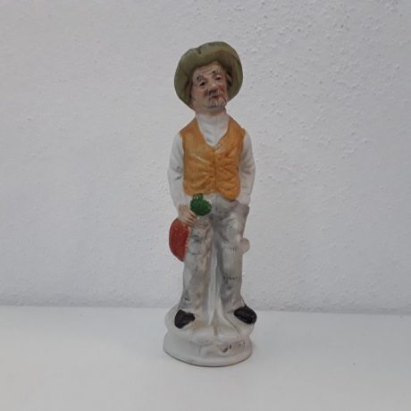 (CK07172) Ceramic Figurine.18cm High.5.00 euros. www.casaking.es