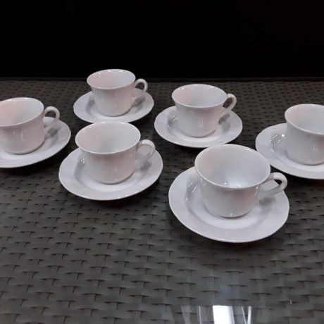 (CK07099) Set Of Six Ceramic Cups And Saucers.10.00 euros.