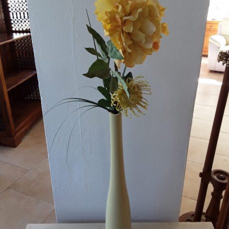 CK07043N Ceramic Vase With A Artificial Flower Display Vase 51cm High 10 euros