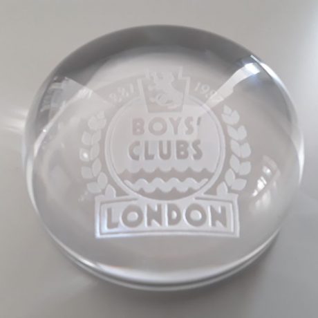 CK11115N Boys Club London Paper Weight 9cm Diameter 5 euros
