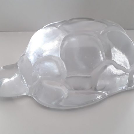 CK11127N Glass Tortoise Paper Weight 20cm Long 6cm High 10 euros