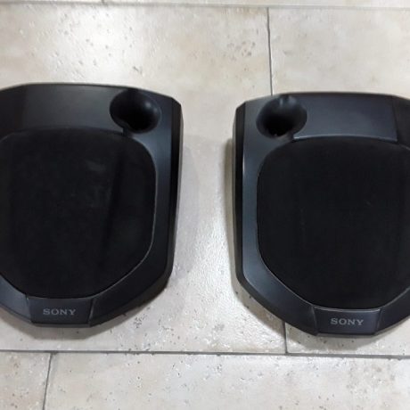 CK23008N Two Matching Wall Mounted Exterior Sony Speakers 21cm Wide 25cm High 20 euros