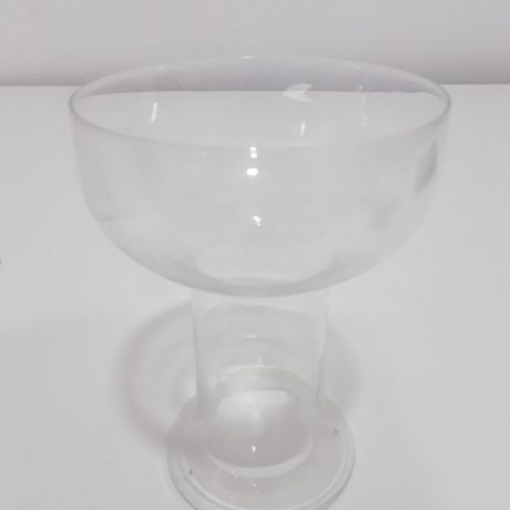 CK11203N Glass Vase 10cm Diameter 14cm High 2 euros