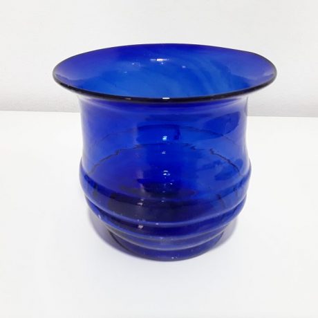 CK11222N Coloured Glass Vase 16cm High 17cm Diameter 15 euros