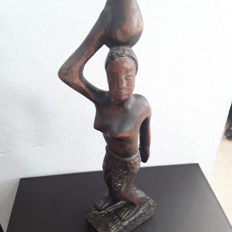 CK21002 Hand Carved Wooden African Figurine 37cm High 15 euros