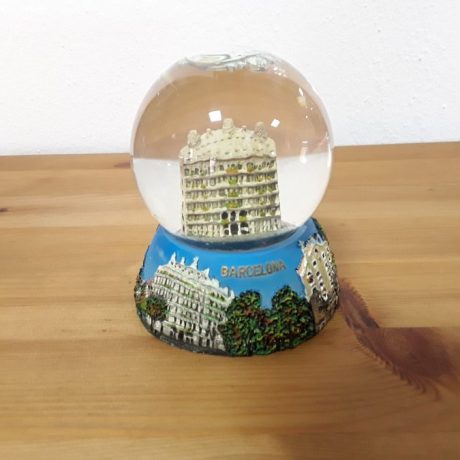 CK11171N Barcelona Glass Snow Globe 7cm Diameter 8cm High 5 euros