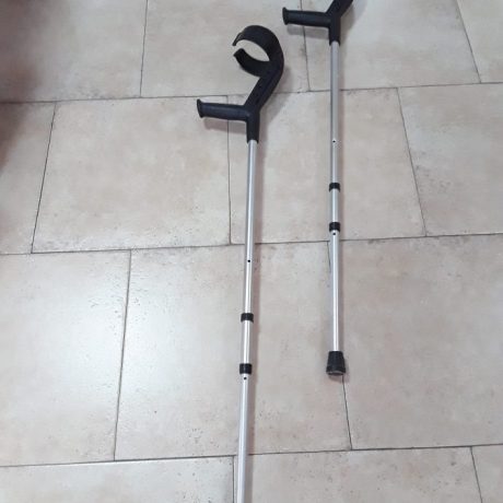 CK13062N Adjustable Crutches 12 euros