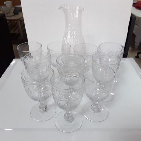 CK11027N Decanter And Glasses Glass Decanter 26cm High Ten Matching Glasses 15cm High 24 euros