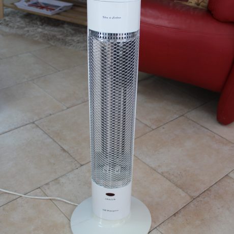 CK09085N Free Standing Oscillating Electric Heater 15 euros