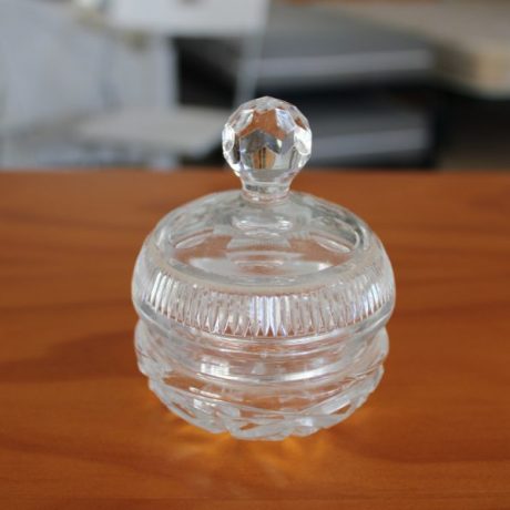 CK11249N Glass Tricket Jar 8cm Diameter 9cm High 4 euros