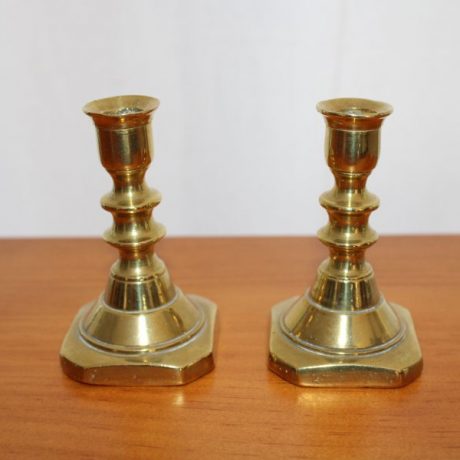 CK13217N Two Matching Cast Brass Candle Holder 7cm High 8 euros