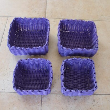 CK13206N Four Matching Plastic Coloured Baskets Two Big 18cm x 18cm 8cm High Two Small 15cm x 15cm 8cm High 6 euros