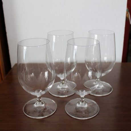 CK11064N Four Matching Wine Glasses 17cm High 7cm Diameter 4 euros