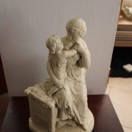 CK11263N Figurine Mother And Child 39cm High 39 euros