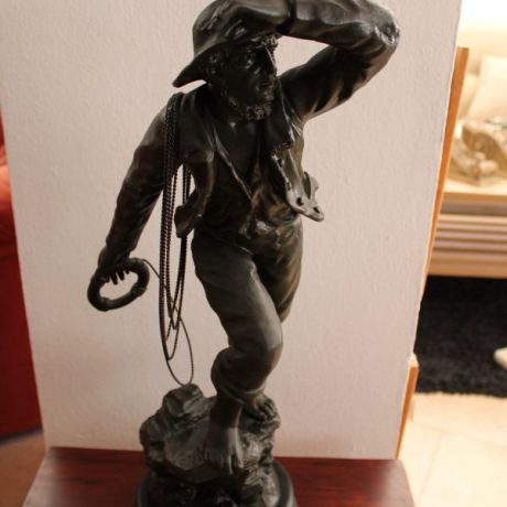 CK11264N Resin Figurine 55cm High 60 euros