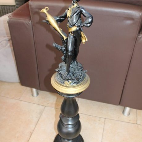 CK11267N Resin figurine Black Turned Pentsal 90cm High 39 euross
