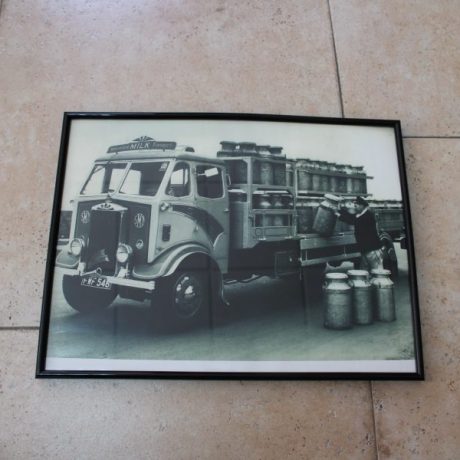 CK14048N Framed Vintage English Milk Truck 31cm x 41cm 15 euros