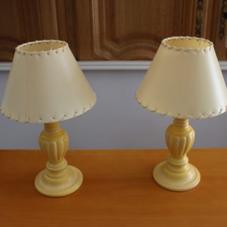 CK09096N Two Matching Ceramic Table Lamps 33cm High 20 euros