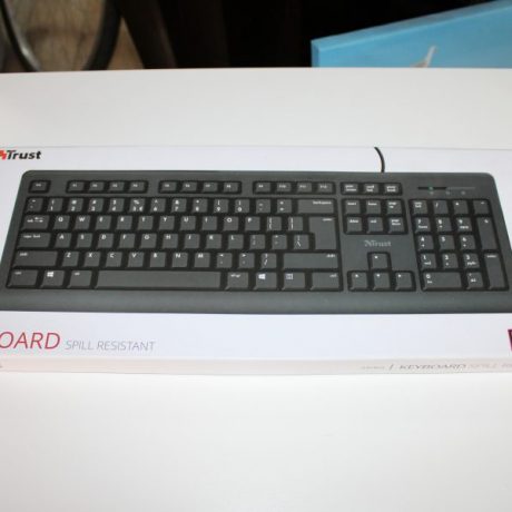 CK09106N NEW Spill Resistant Keyboard 15 euros