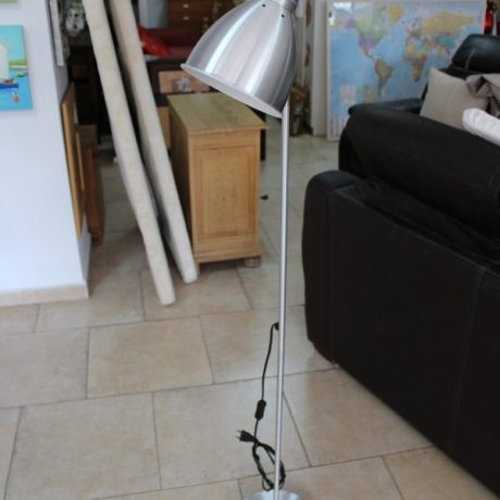 CK09102N Floor Lamp 140cm High 15 euros
