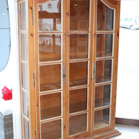 CK04029N Wooden Two Door Display Cabinet 223cm High 153cm Wide 43cm Deep 279 euros