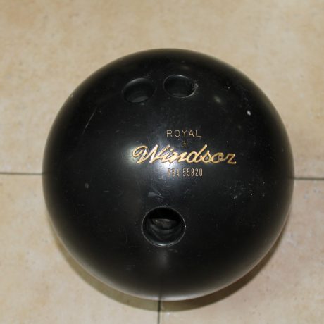 CK13089N Bowling Ball 25 euros