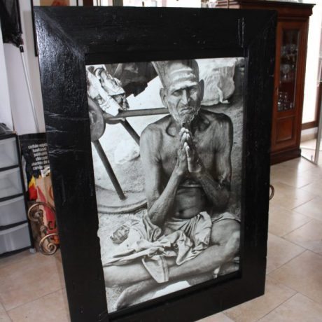 CK14008N THE ESSENCE OF INDIA Black And White Photographic Enlargement Capturing The Essence Of India Relaimed Wooden Frame 150cm x 107cm 149 euros