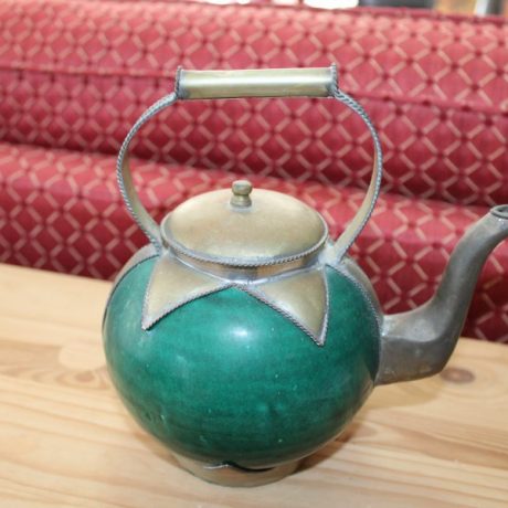 CK07159N Vintage Moroccan Ceramic Tea Pot 17cm High 6 euros