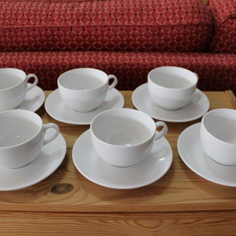 CK07205N Six Matching Ceramic Cups And Saucers 8 euros