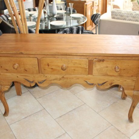 CK17033N Country Cottage Style Wooden Three Drawer Console Table 152cm Long 50cm Deep 84cm High 179 euros