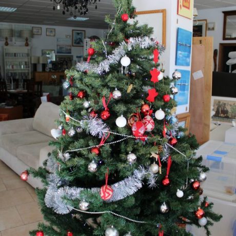 CK08001N Fully Decorated Christmas Tree 230cm High 80 euros