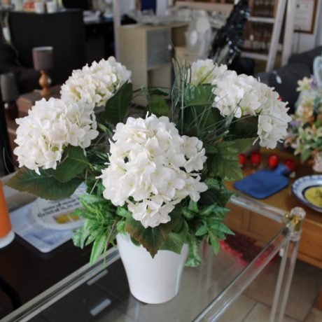 CK05032N Artifcail Flower Display Within A Ceramic Vase 53cm High 18 euros
