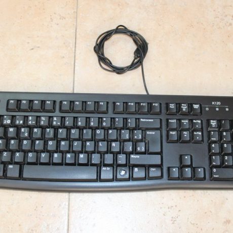CK09111N Logitech K120 Comutor Keyboard 5euros (2)