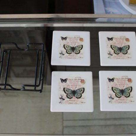 CK13012N Four Matching Ceramic Table Coasters 9cm x 9cm Metal Holder 8 euros