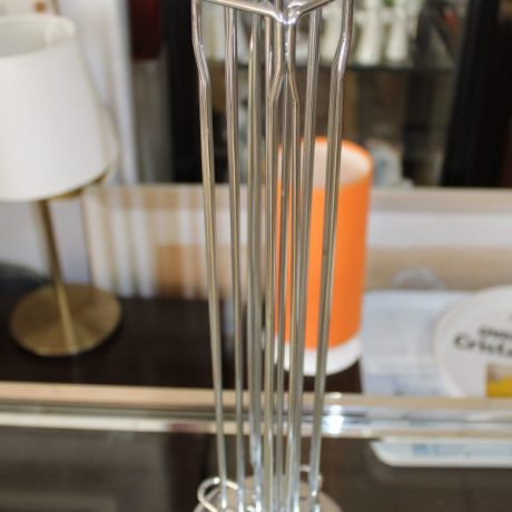 CK13071N Chrome Plated Kitchen Roll Holder 37cm High 5 euros