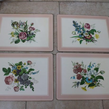 CK13140N Four Matching Floral Design Cork Place Mats 30cm x 40cm 5 euros