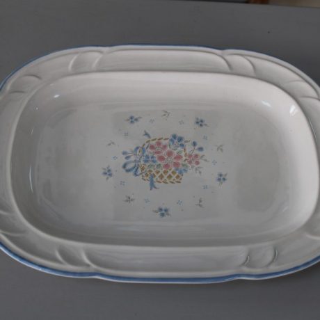 CK07156N Vintage Ceramic Oval Serving Plater 23cm x 31cm 6 euros