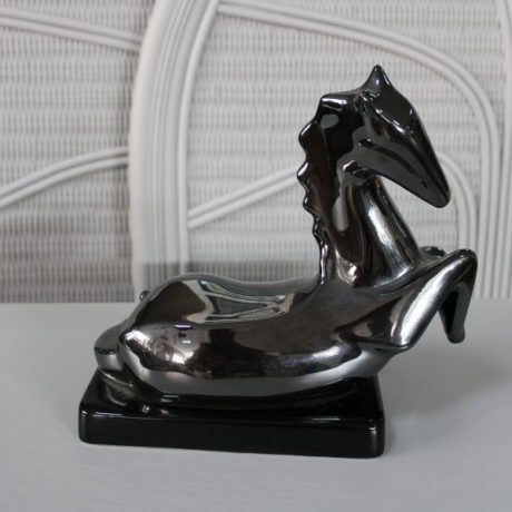 CK24033N Ceramic Glazed Hores Staute 25cm High 23cm Long 24 euros