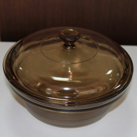 CK11215N Tinted Glass Casorole Dish 21cm Diameter 9cm High 6 euros