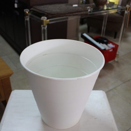 CK13257N Plastic Bin 28cm Diameter 28cm High 2 euro