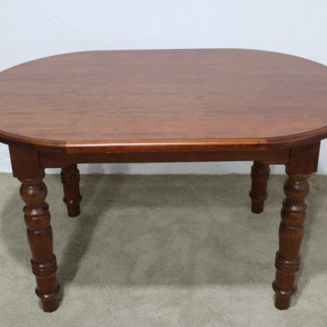 CK17048ST Wooden Oval Dining Table 76cm High 140cm Long 90cm Wide 99 euros
