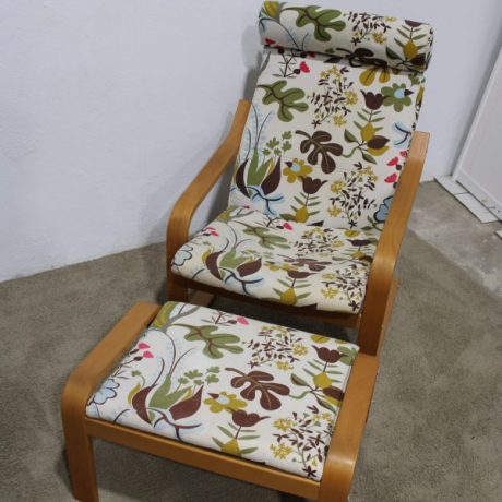 CK15013ST Wooden Framed Cushioned Arm Chair 68cm Wide With Matching Foot Rest 68cm Wide 38cm High 49 eur