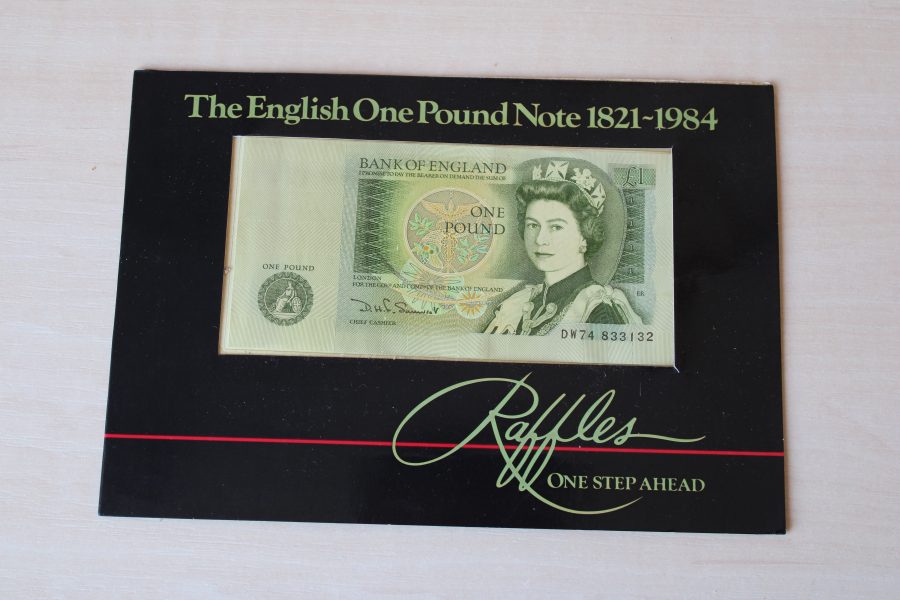 CK33022H The English One Pound Note 1821-1984 By Raffles One Step Ahead 15 euros