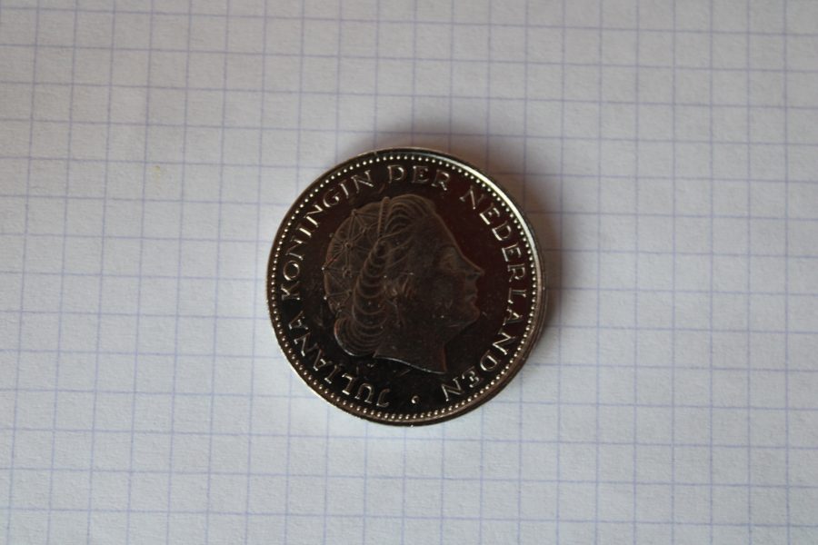 CK33026H Neatherlands 2-12 Gulden Coin Featuring Queen Juliana 1980 8 euros